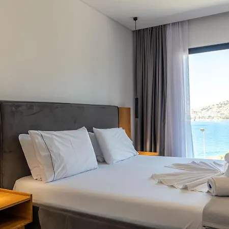 Vola Hotel